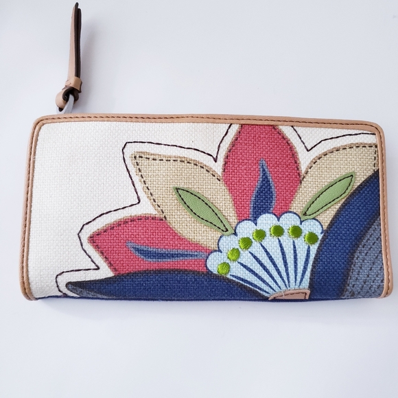 Relic Blue Floral Print Wallet - Picture 1 of 10